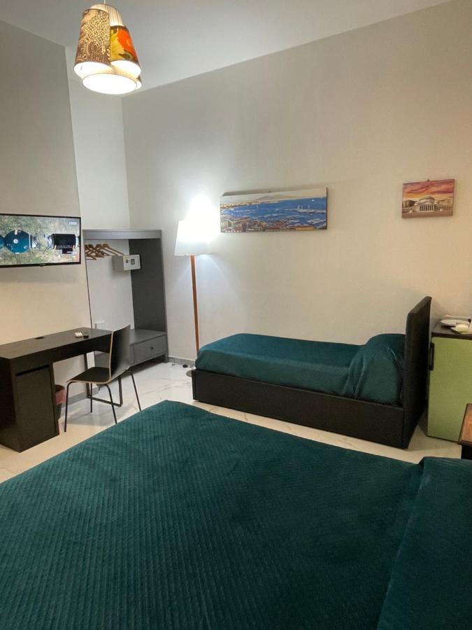 Dante Rooms Naples Luaran gambar