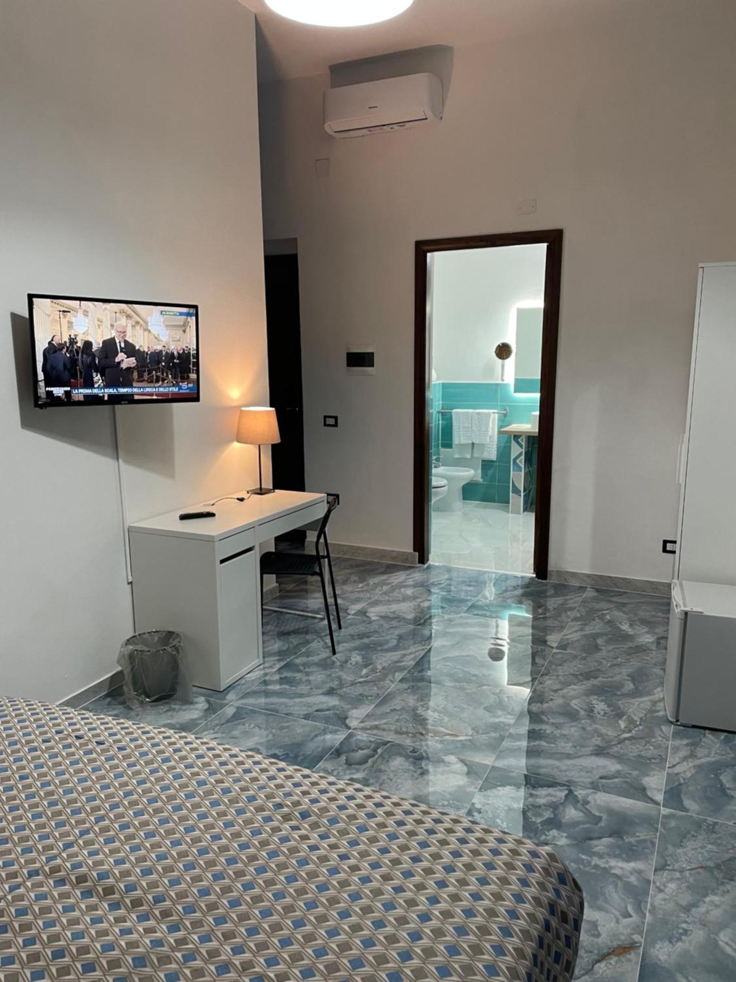 Dante Rooms Naples Luaran gambar