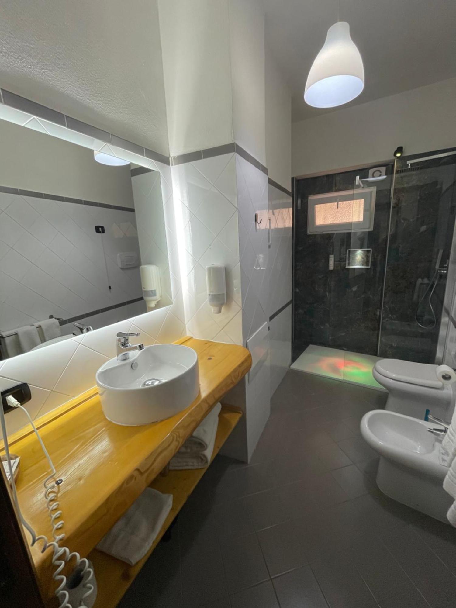 Dante Rooms Naples Luaran gambar
