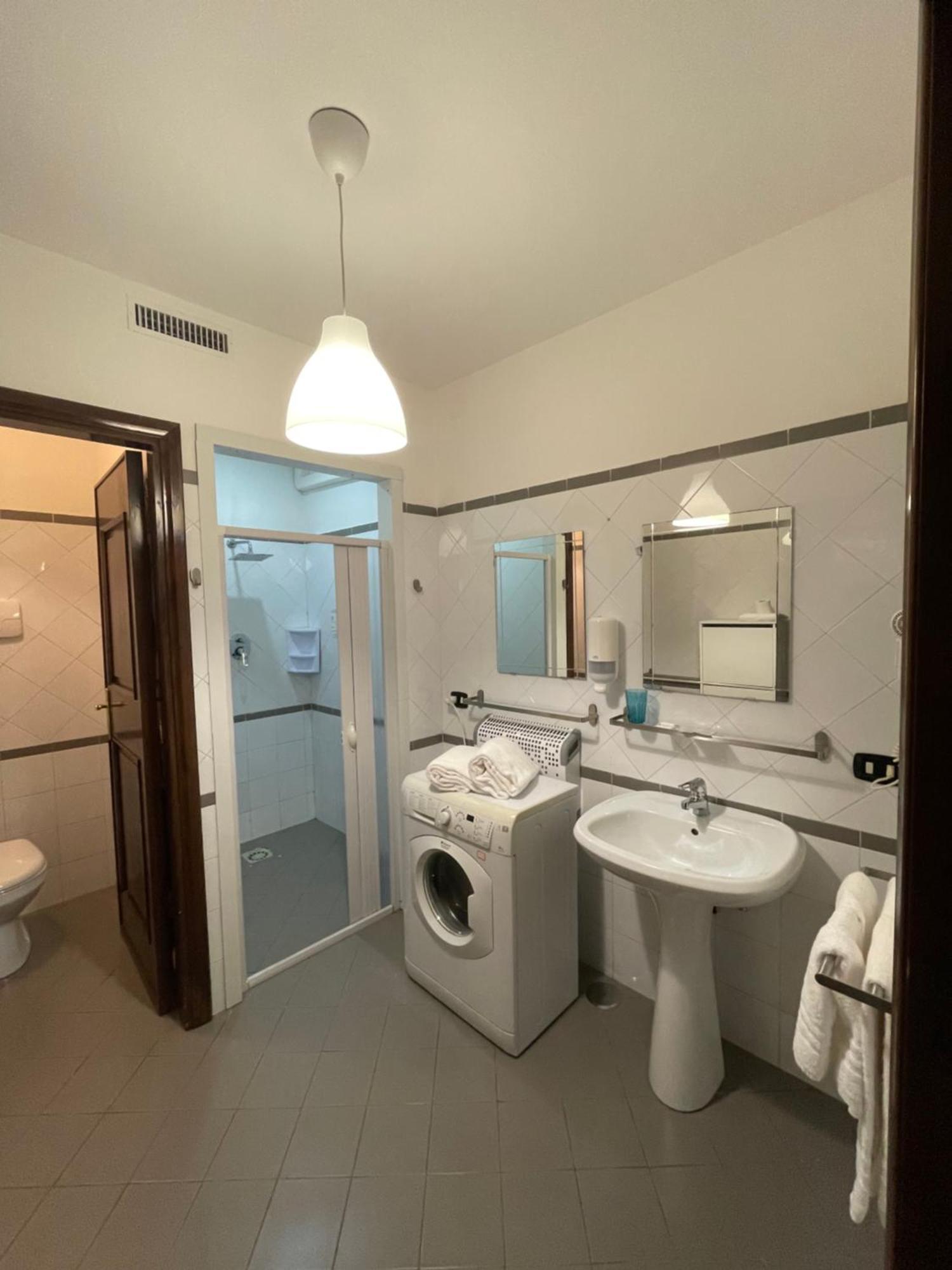 Dante Rooms Naples Luaran gambar