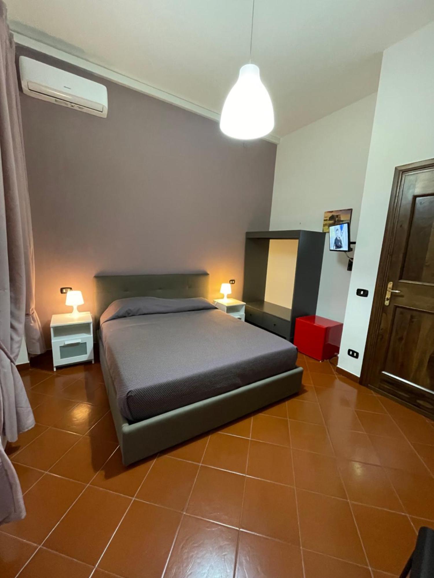 Dante Rooms Naples Luaran gambar
